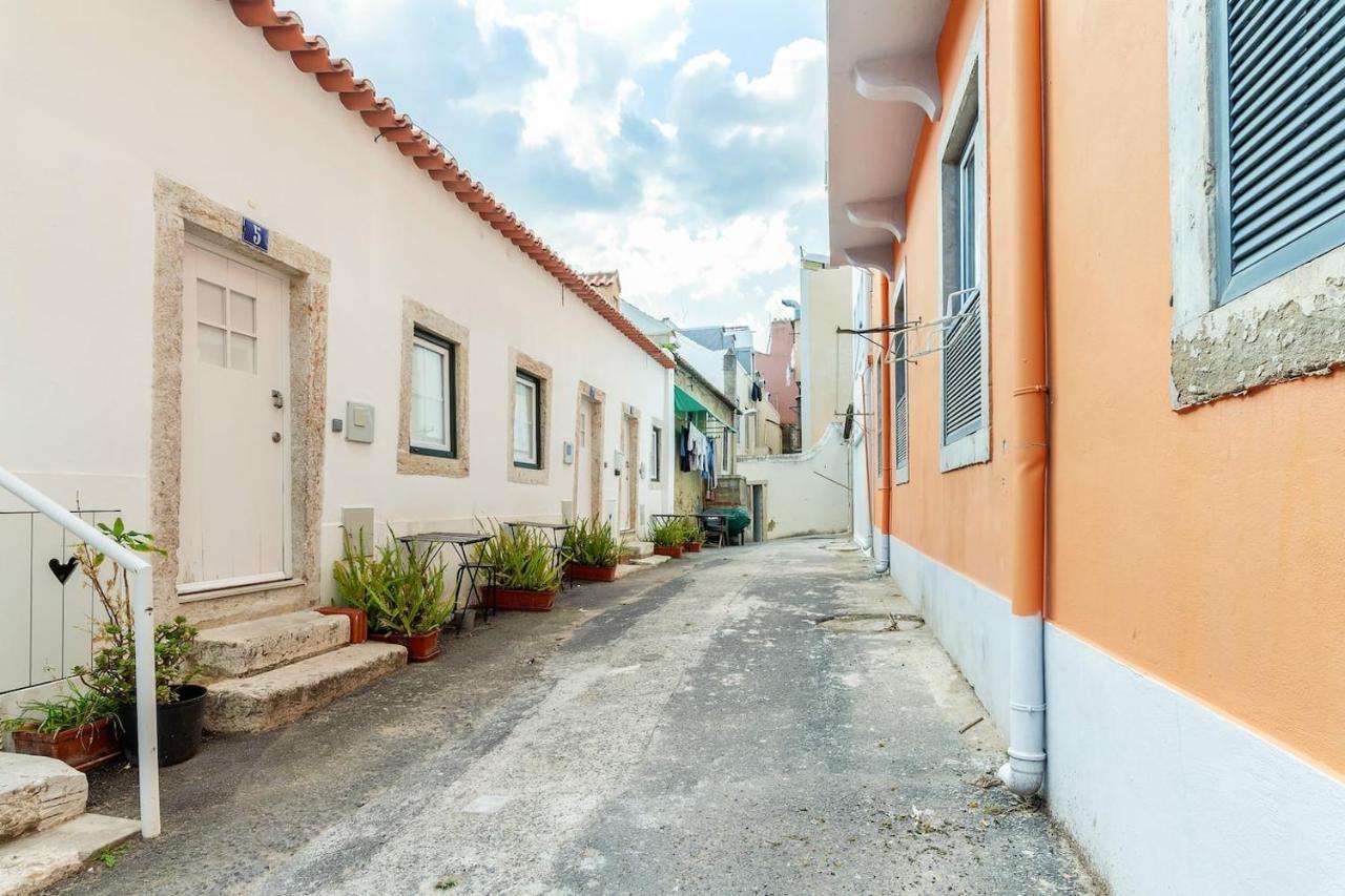Classic Lisbon Homes: Bright & Central In Belem Екстериор снимка